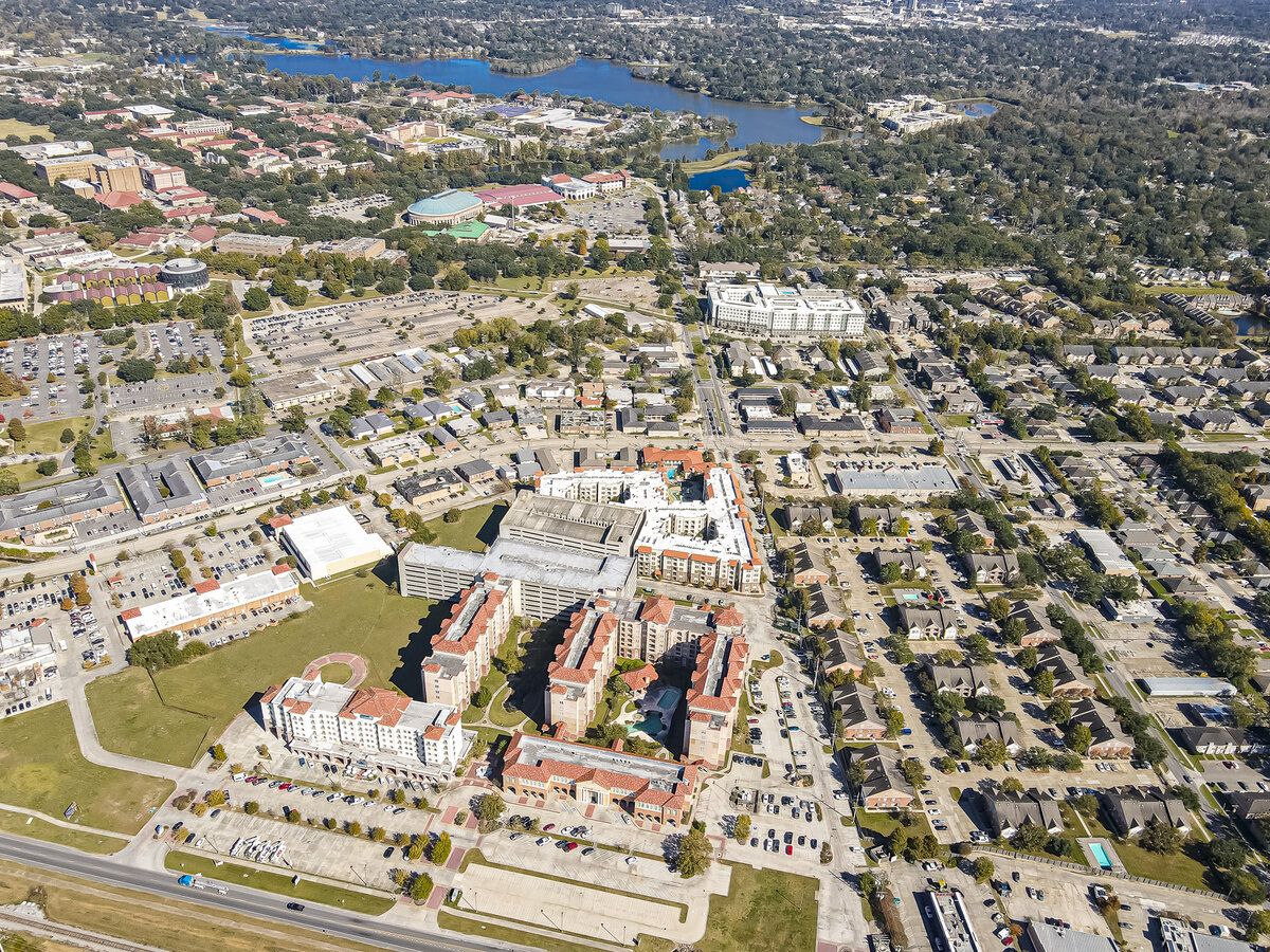 Staybridge Suites: 4001 Nicholson Dr, Baton Rouge, LA 70808